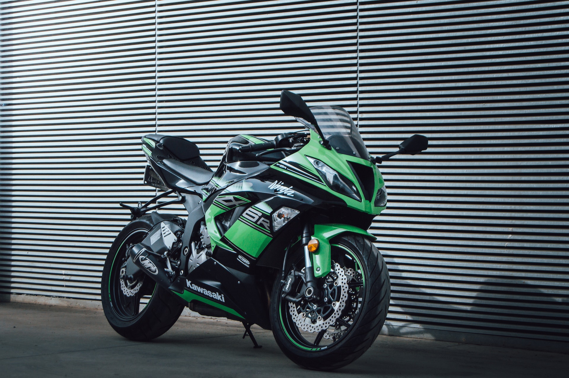 Ecco la Kawasaki Ninja ed il suo classico colore verde