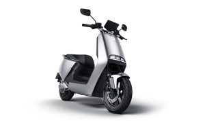 scooter grigio chiaro-Foto: electrocycles.it