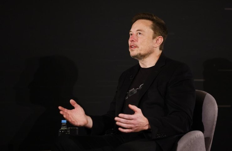 Tesla contro i clienti