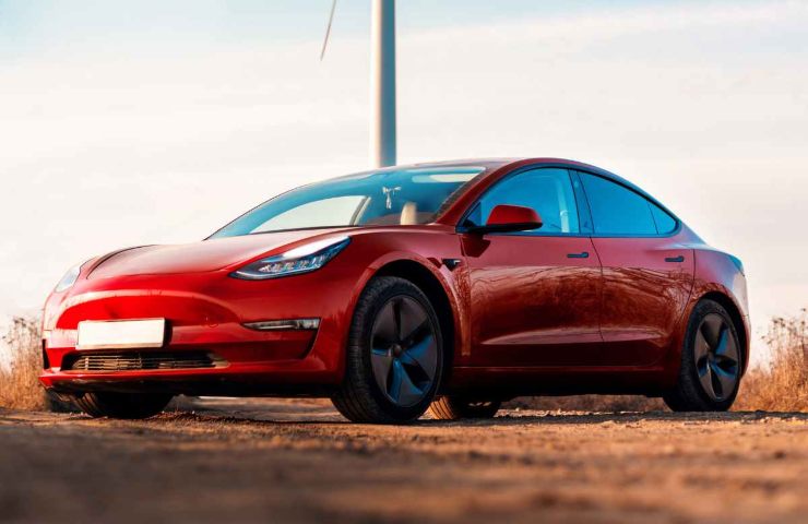 Tesla nei guai: la model 3 è la peggiore